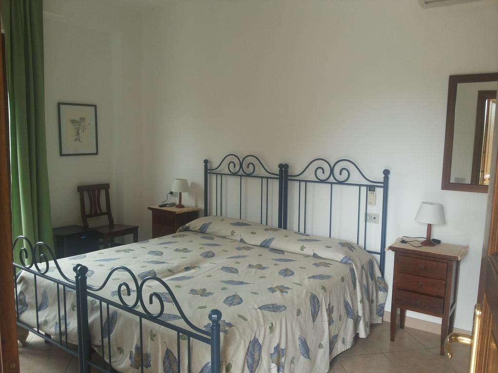 Agriturismo La Mancosa Pollica Habitación foto