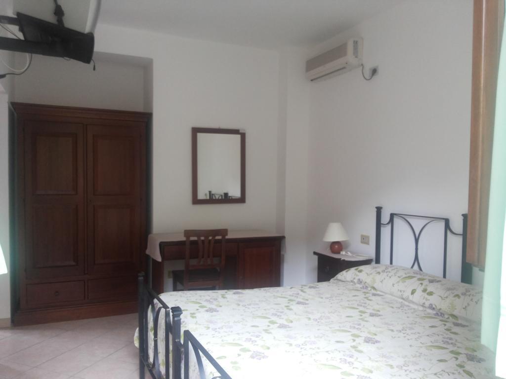 Agriturismo La Mancosa Pollica Habitación foto